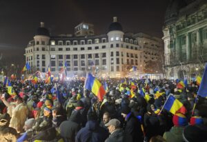 Oamenii au ajuns la capătul răbdării. Protestul fermierilor din Piața Victoriei a degenerat