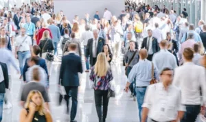 Peste 5 milioane de români trăiesc în alte țări din Europa. România continuă să piardă populație